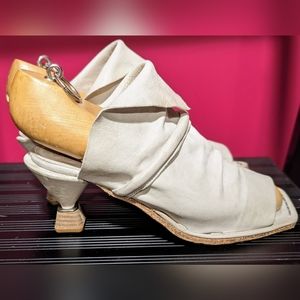 A.S. 98 A45001 off-white slide-on sandals, Size EU 39 (US 8 - 8.5)